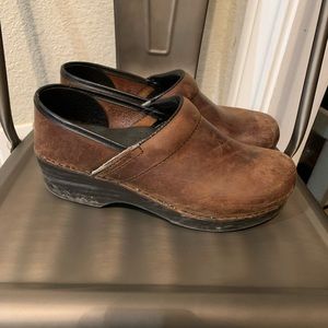Dansko nurses shoes
